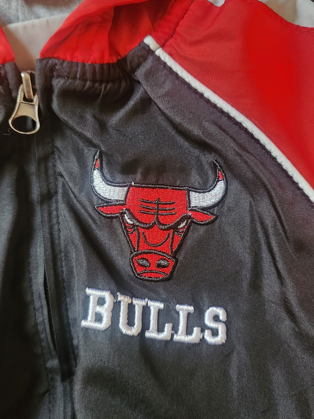 Y2K Chicago Bulls NBA Toddler Hooded Windbreaker Jacket 24M